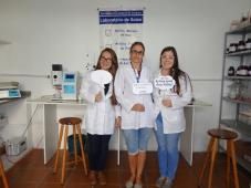 Laboratório de Solos - Bruna, Márcia e Letícia